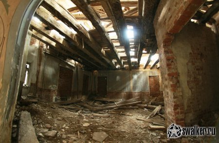 Заброшенный готический замок во Владимире 19го века