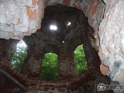 Заброшенная церковь - село Губино Заброшенная церковь - село Губино