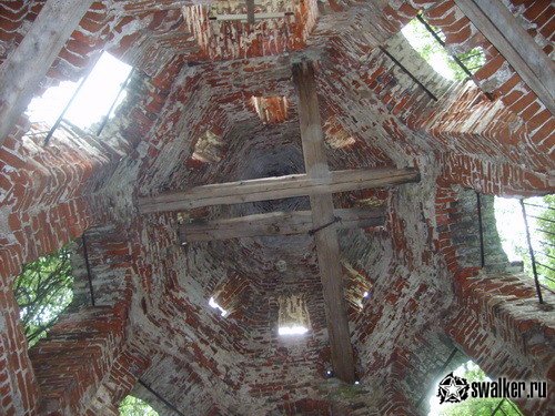Заброшенная церковь - село Губино Заброшенная церковь - село Губино