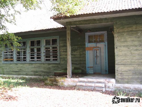 Заброшенная деревенская школа времён СССР, Гродненская область