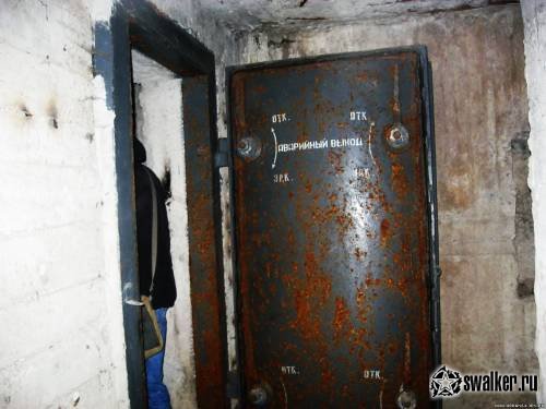 Ангар Б-6 Южного аэродрома, Саратовская область Ангар Б-6 Южного аэродрома, Саратовская область