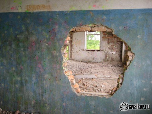 Заброшенное здание управления депо, Свердловская область Заброшенное здание управления депо, Свердловская область