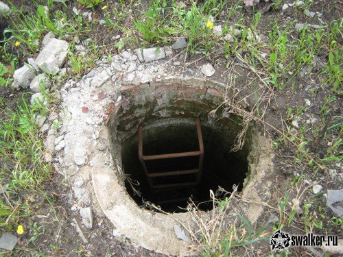 Заброшенное здание управления депо, Свердловская область Заброшенное здание управления депо, Свердловская область