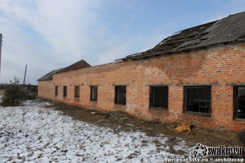 Село Копачи - база МТС, Киевская область Село Копачи - база МТС, Киевская область