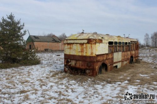 Село Копачи - база МТС, Киевская область Село Копачи - база МТС, Киевская область